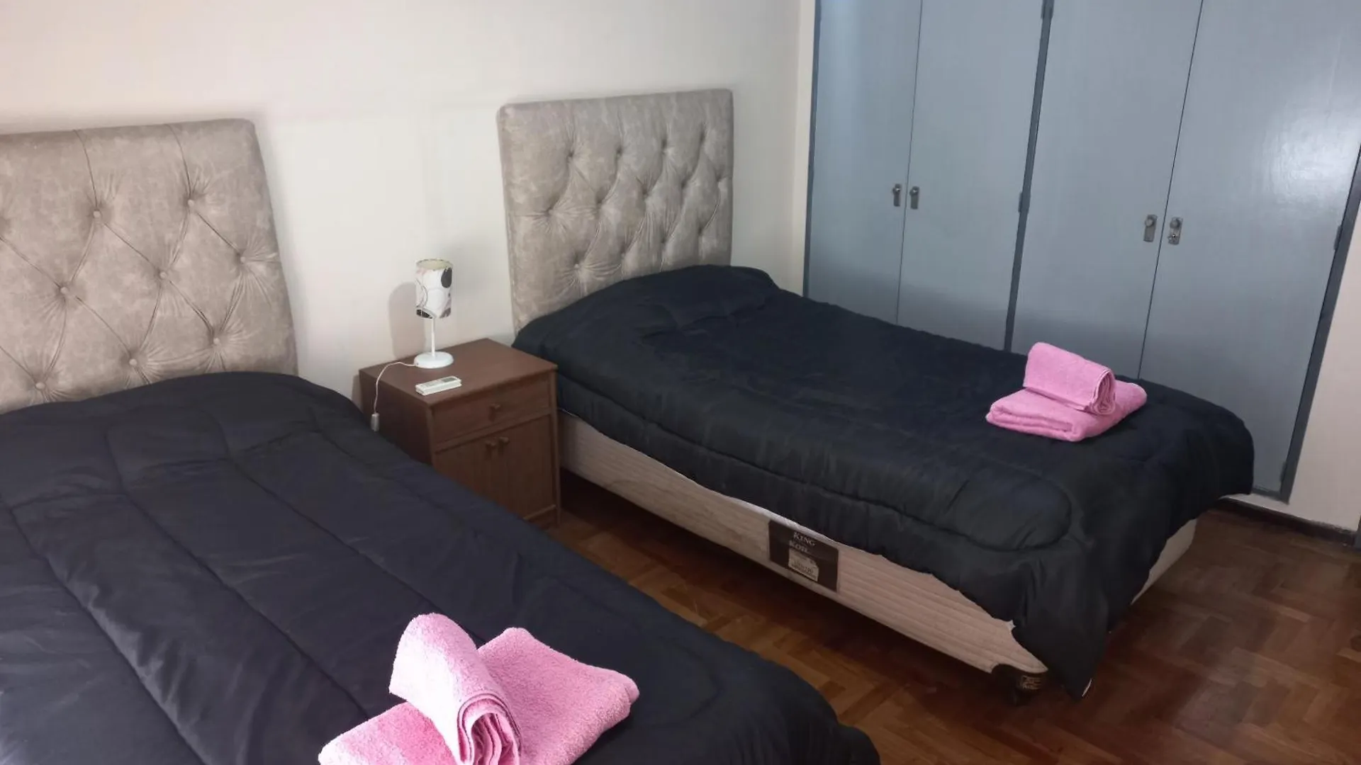 M&M / Departamento Microcentro Mendozaアパートメント